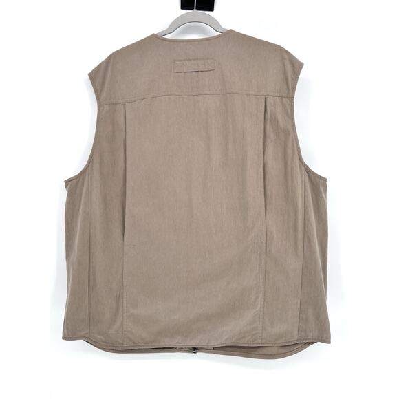 Duluth Trading Vest Mens L Beige Tan Utility Fishing Outdoor Hunting NWOT - Picture 8 of 13